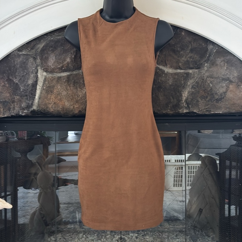 Women’s Chloe K Tan Dress size XS